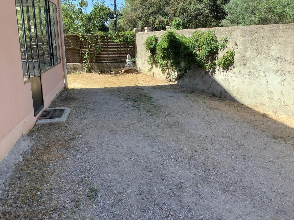 Un Sejour Entre Nimes Et Montpellier Apartment Souvignargues Luaran gambar